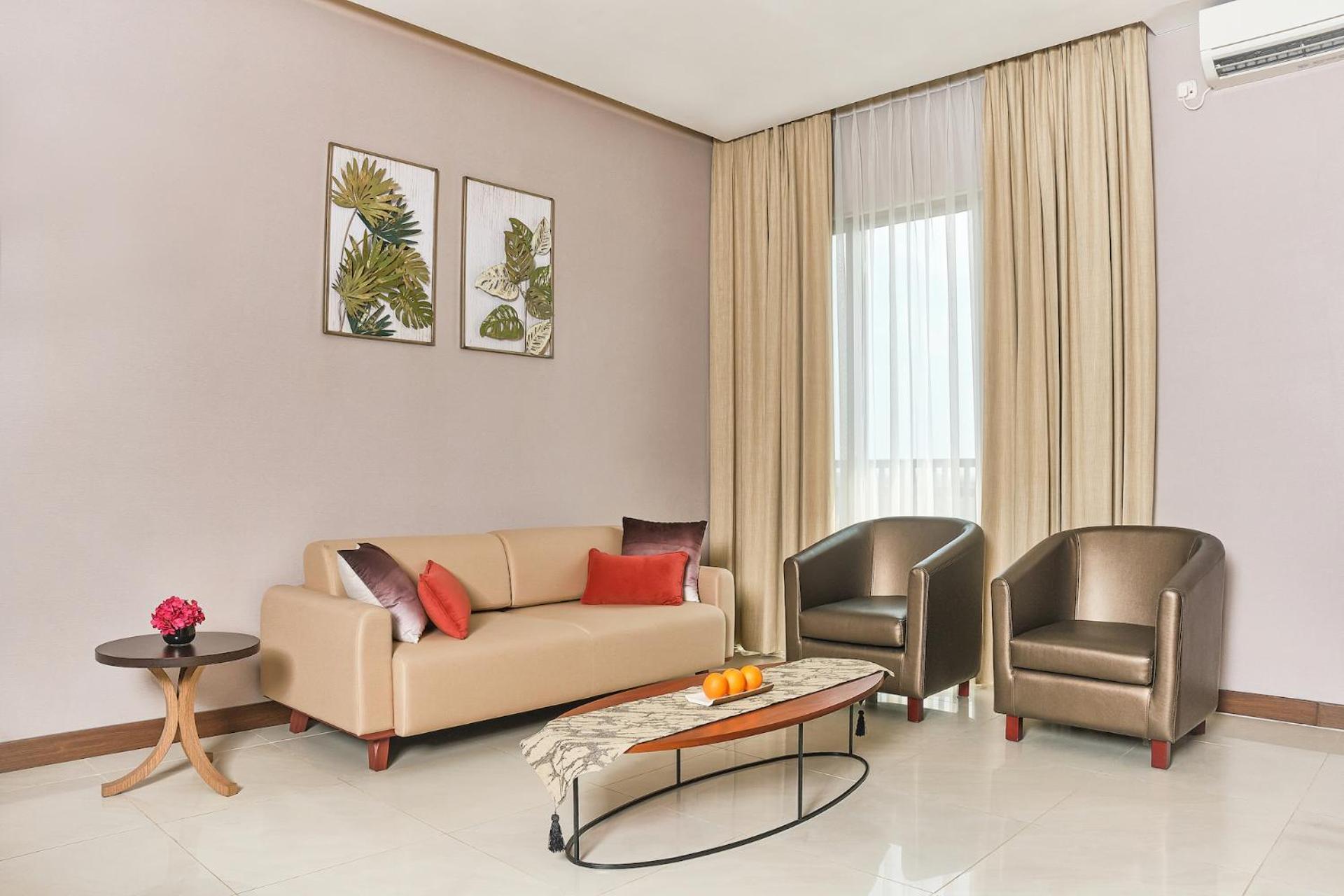 Le Premier Hotel Deltamas Cikarang Habitación foto